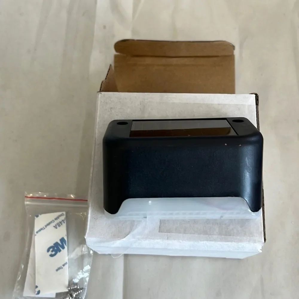 Corner Solar Light - Picture 1 of 4